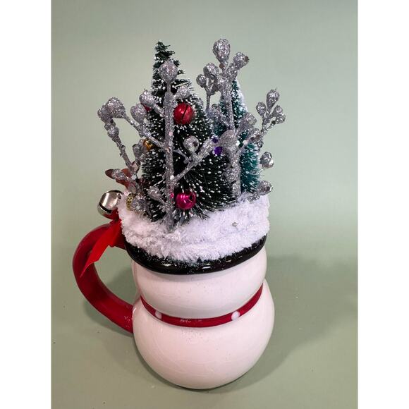Price Reduced Snowman Mug Christmas Assemblage Centepiece Shelf Sitter - Picture 5 of 6